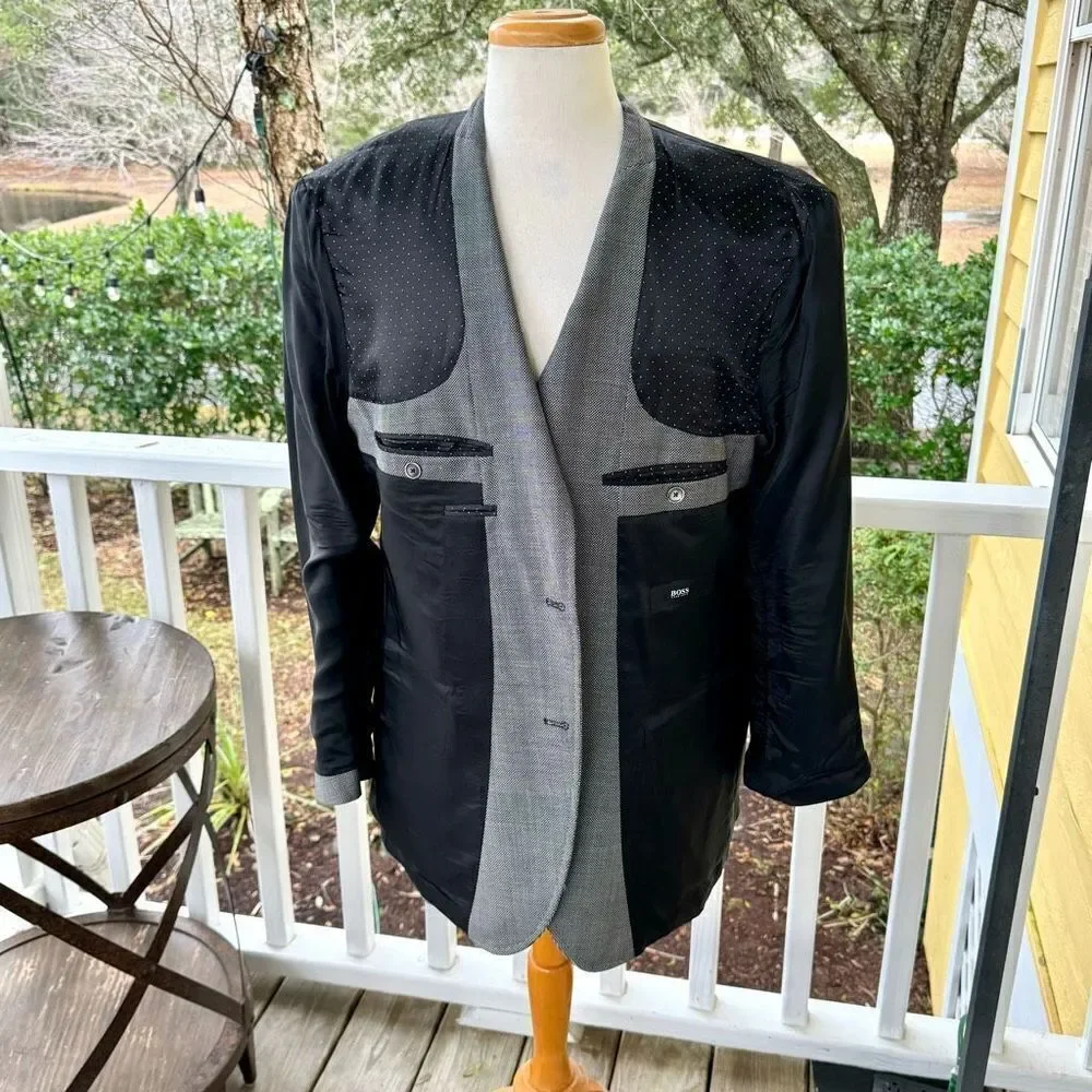 Hugo Boss Hutsons Gray Textured 2 Button Blazer. Size 46R